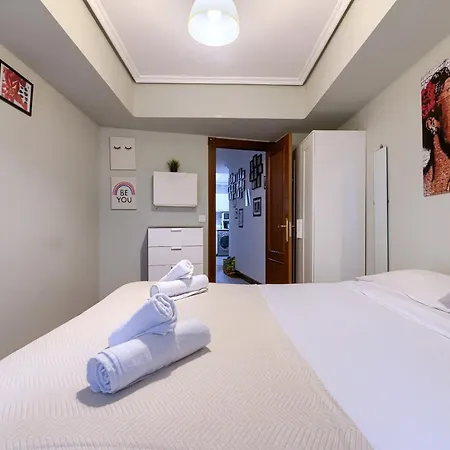 Vivienda Turistica Acogedora En Uribarri Bilbao