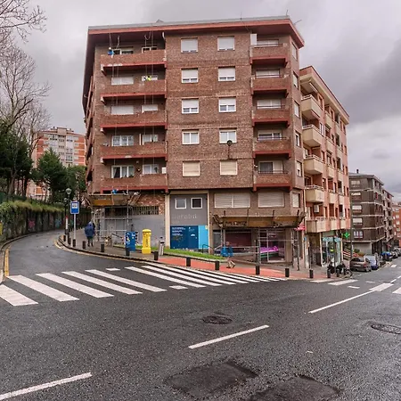 Vivienda Turistica Acogedora En Uribarri * Bilbau