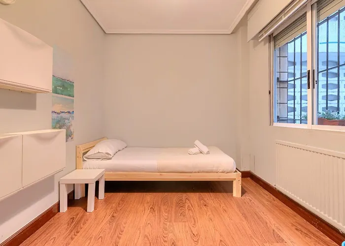 Vivienda Turistica Acogedora En Uribarri * Bilbao